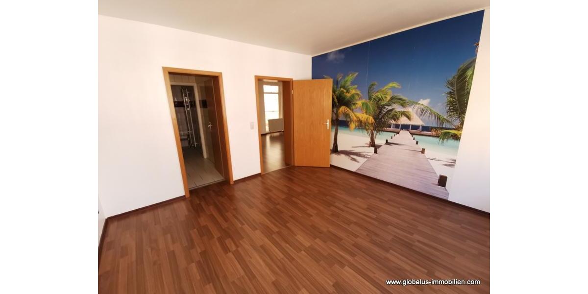 Etagenwohnung Zwickau - 3 Zimmer, 82 m&sup2;, 410&euro; | Angebot:25871110