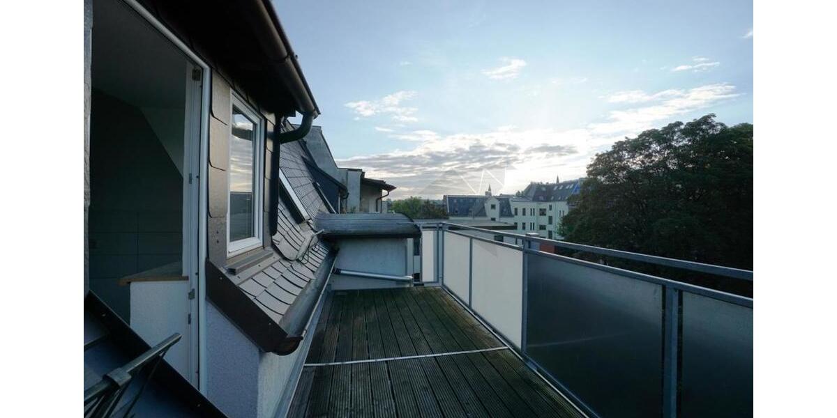 Dachgeschoßwohnung Zwickau - 1 Zimmer, 59 m&sup2;, 369&euro; | Angebot:26038804