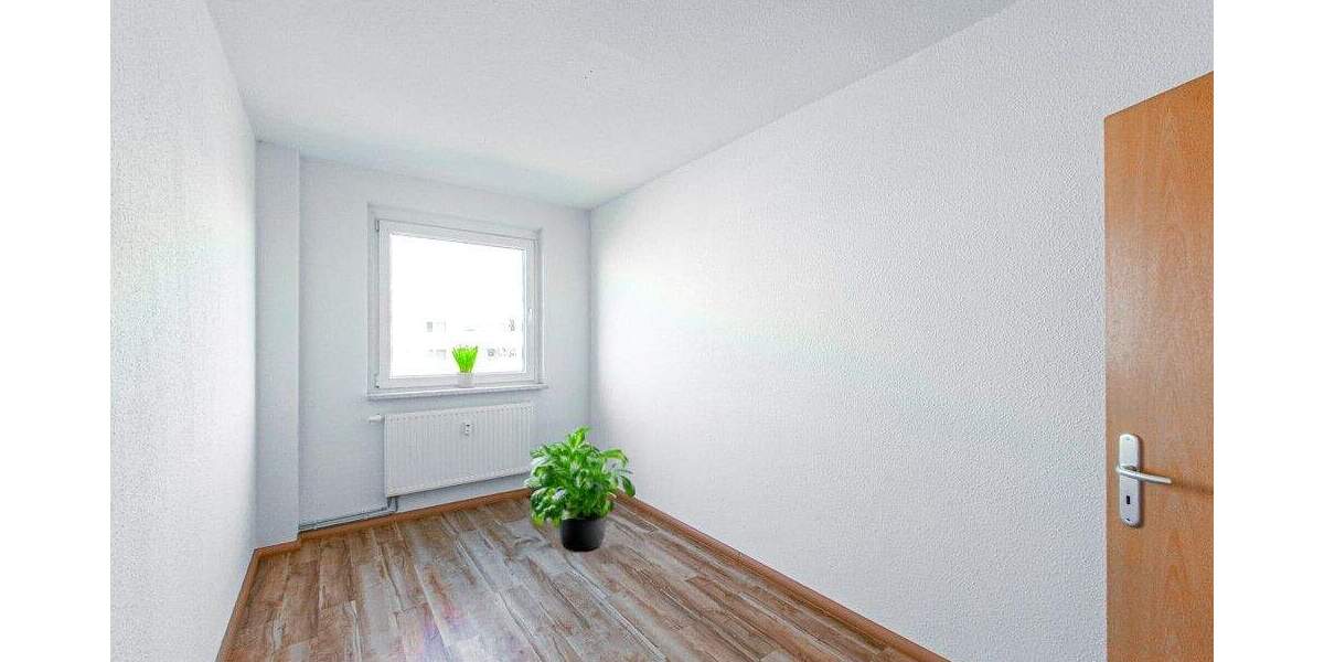 Etagenwohnung Zwickau Eckersbach - 3 Zimmer, 71 m&sup2;, 412&euro; | Angebot:25676758