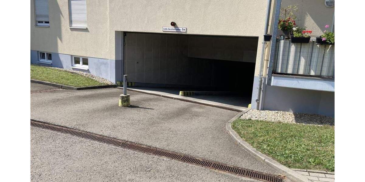 Etagenwohnung Zwickau Pölbitz - 2 Zimmer, 57 m&sup2;, 74.000&euro; | Angebot:25707419