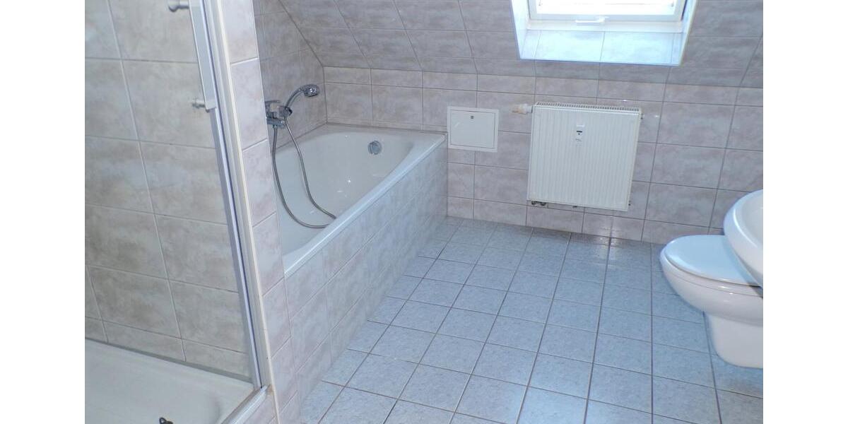 Etagenwohnung Werdau - 2 Zimmer, 50 m&sup2;, 280&euro; | Angebot:24391308