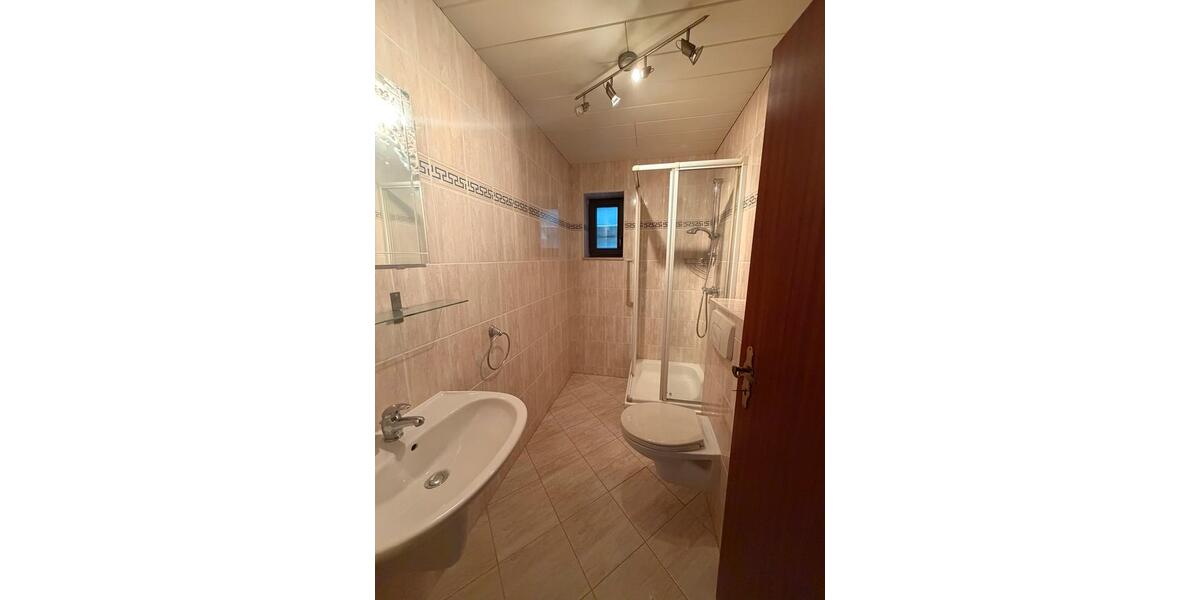 Einfamilienhaus Lauter-Bernsbach Bernsbach - 7 Zimmer, 170 m&sup2;, 395.000&euro; | Angebot:27085589