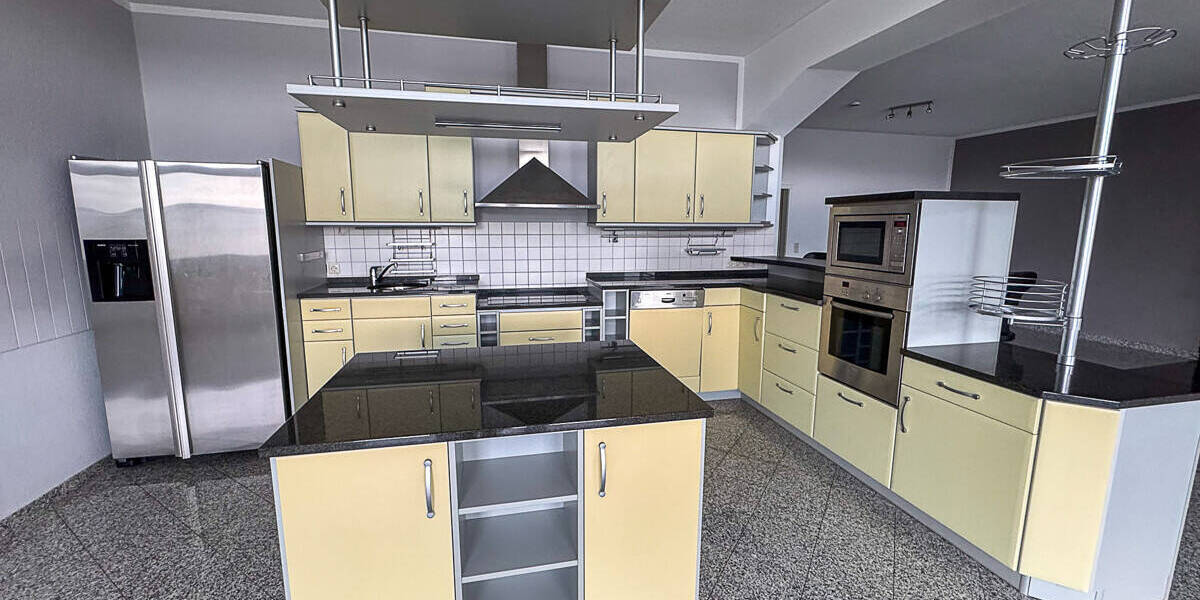 Etagenwohnung Grünhain-Beierfeld Beierfeld - 2 Zimmer, 150 m&sup2;, 750&euro; | Angebot:25688273