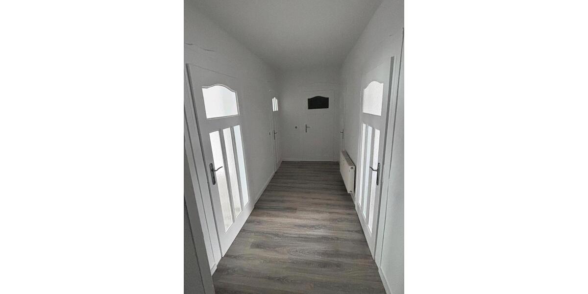 Etagenwohnung Aue-Bad Schlema Bad Schlema - 3 Zimmer, 85 m&sup2;, 440&euro; | Angebot:25362045