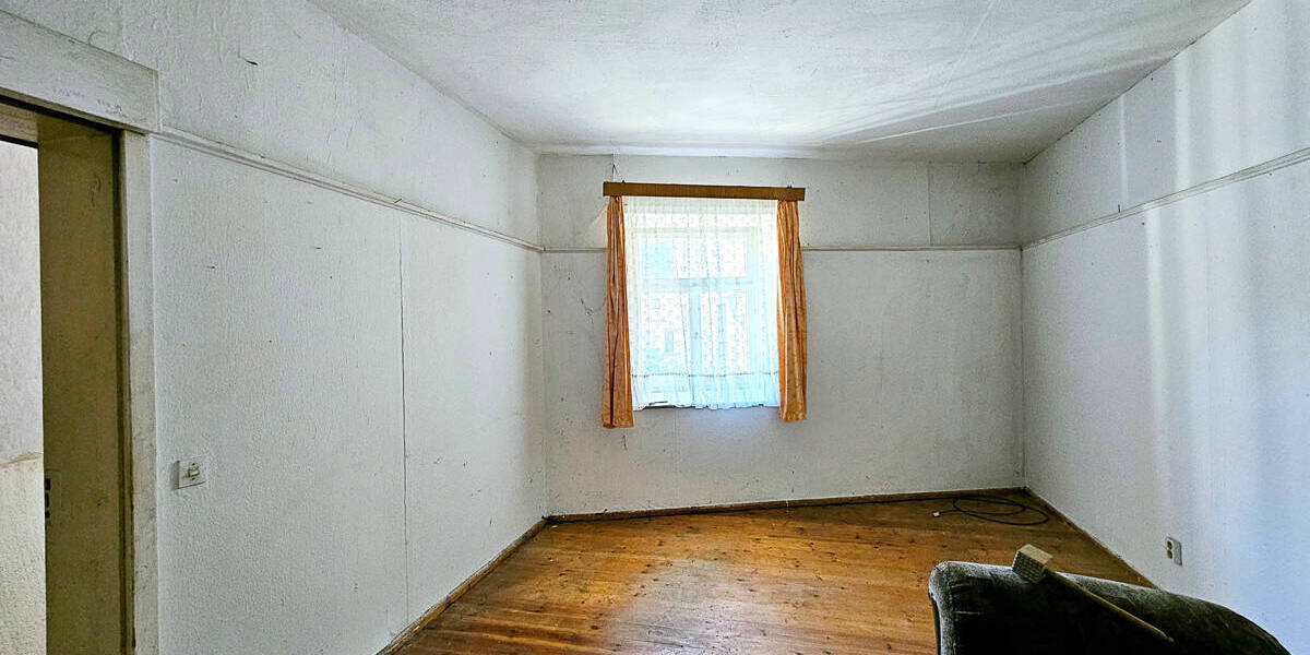 Reihenmittelhaus Schwarzenberg - 1 Zimmer, 269 m&sup2;, 39.000&euro; | Angebot:25688157