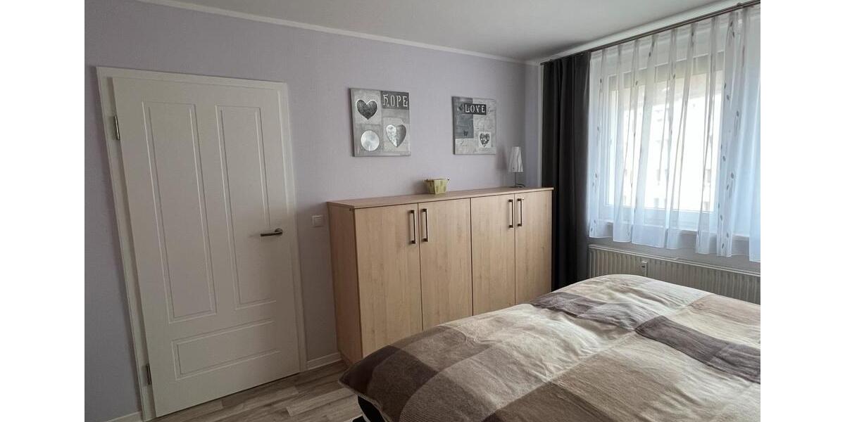 Etagenwohnung Werdau - 3 Zimmer, 56 m&sup2;, 498&euro; | Angebot:25887469