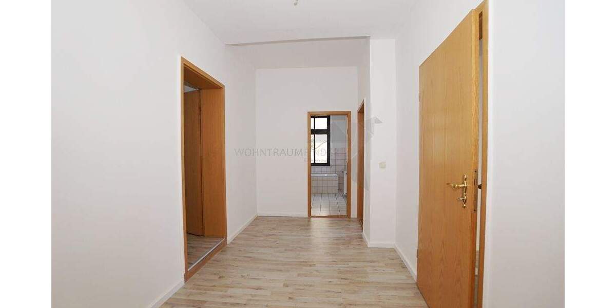 Etagenwohnung Zwickau Innenstadt - 2 Zimmer, 62 m&sup2;, 379&euro; | Angebot:25681472