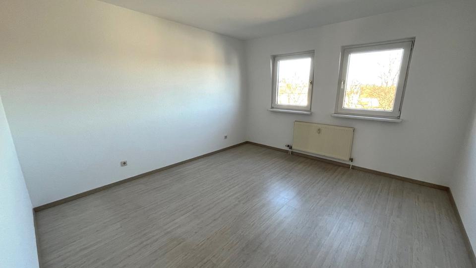 Dachgeschoßwohnung Zwickau Zwickau-Nord - 2 Zimmer, 66 m&sup2;, 390&euro; | Angebot:23807516
