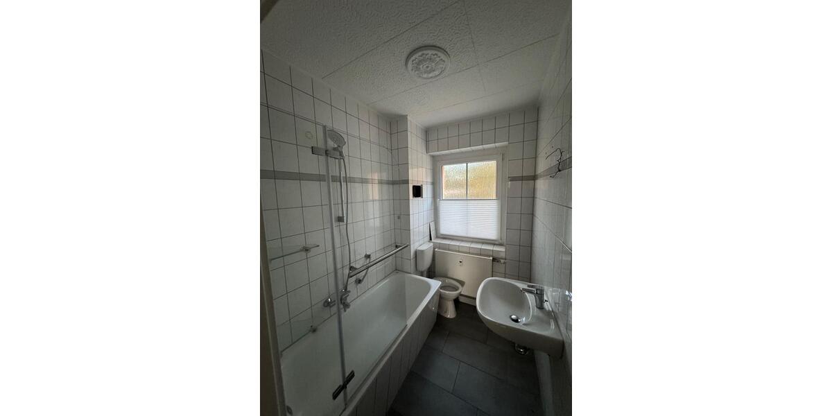 Hochparterre Hohenstein-Ernstthal Ernstthal - 3 Zimmer, 64 m&sup2;, 385&euro; | Angebot:24688348