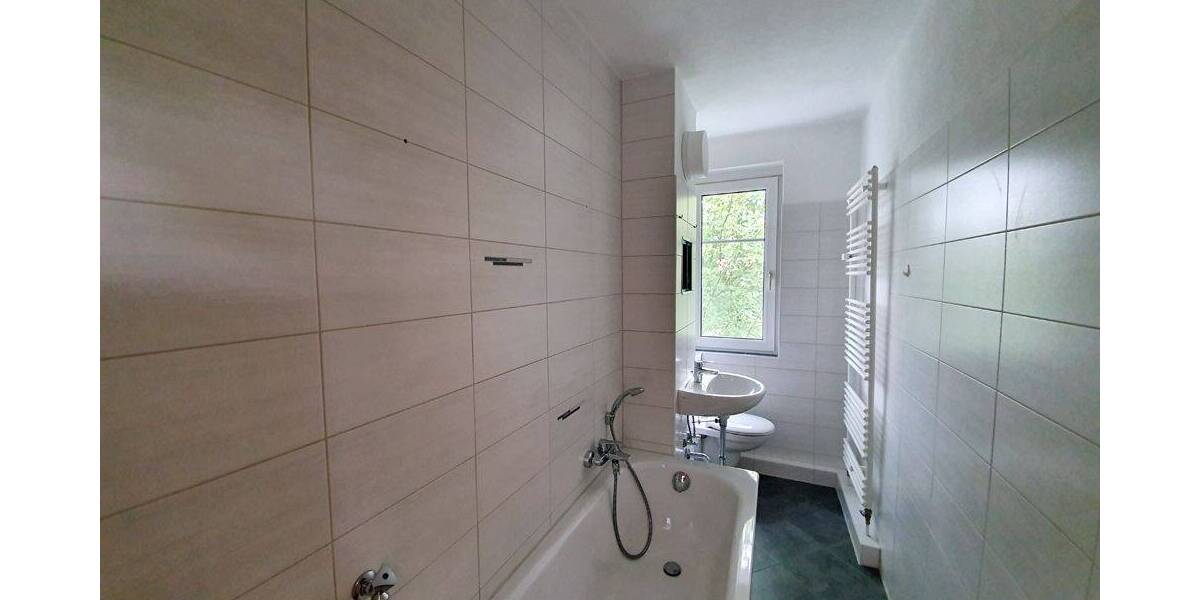 Etagenwohnung Zwickau Eckersbach - 2 Zimmer, 49 m&sup2;, 343&euro; | Angebot:26053400