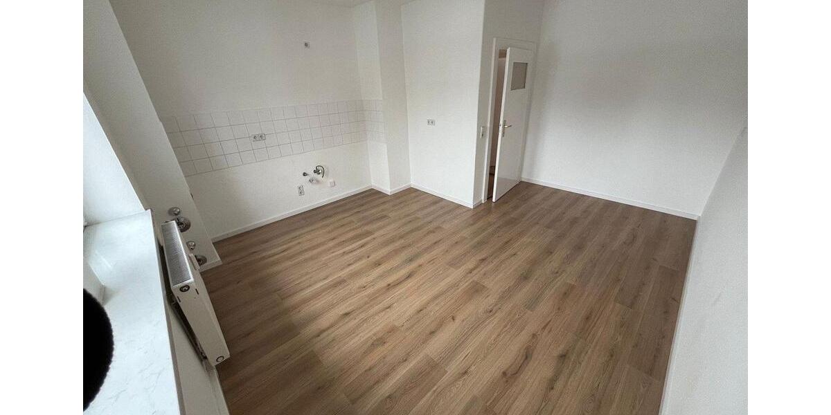 Etagenwohnung Glauchau - 2 Zimmer, 53 m&sup2;, 310&euro; | Angebot:25106968