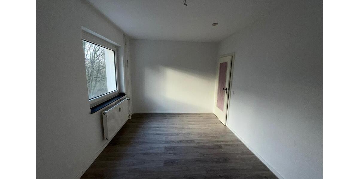 Etagenwohnung Crimmitschau - 2 Zimmer, 52 m&sup2;, 270&euro; | Angebot:26676955