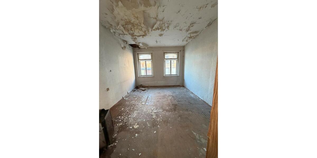 Mehrfamilienhaus, Wohnhaus Meerane - 11 Zimmer, 222 m&sup2;, 666&euro; | Angebot:25798672