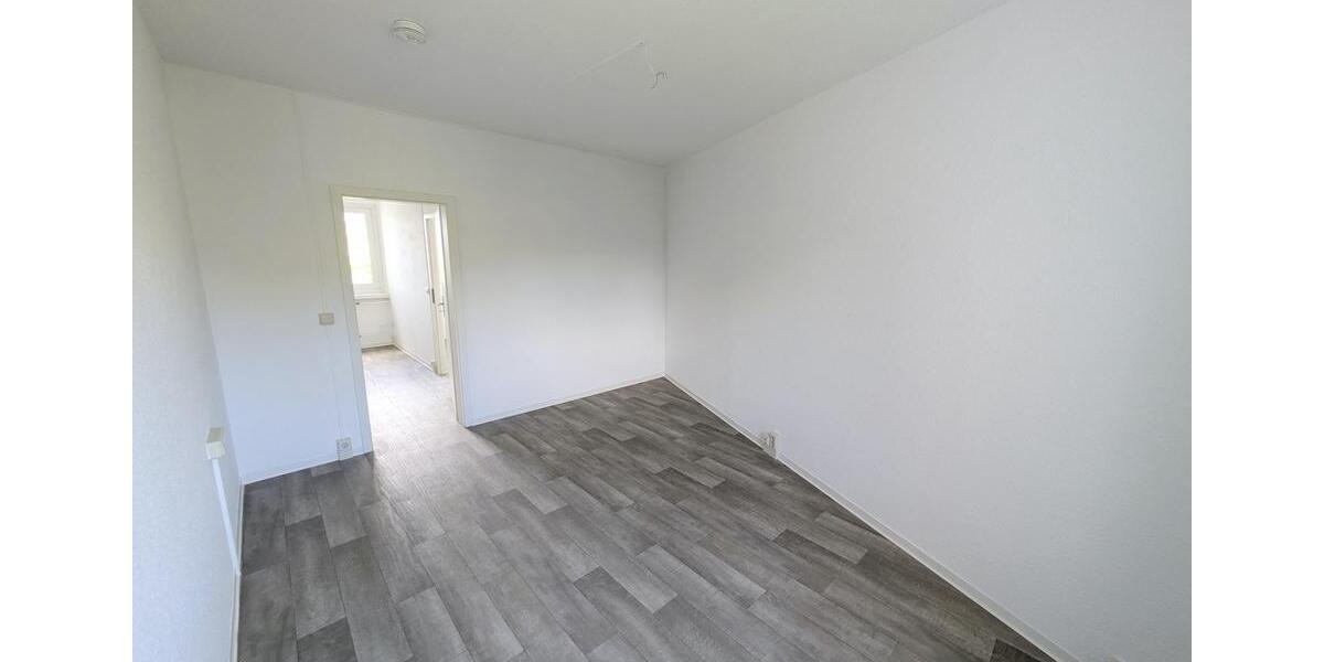 Etagenwohnung Limbach-Oberfrohna Oberfrohna - 3 Zimmer, 76 m&sup2;, 475&euro; | Angebot:26008236