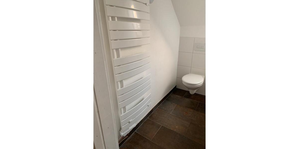 Dachgeschoßwohnung Schwarzenberg/Erzgebirge Erzgebirge - 3 Zimmer, 63 m&sup2;, 330&euro; | Angebot:25270953