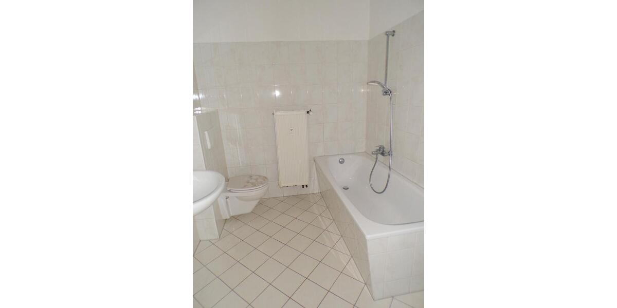 Etagenwohnung Zwickau - 5 Zimmer, 118 m&sup2;, 660&euro; | Angebot:25473967