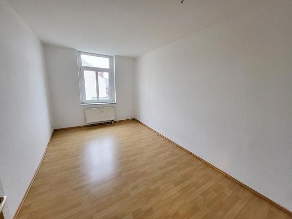 Etagenwohnung Reichenbach im Vogtland - 3 Zimmer, 57 m&sup2;, 285&euro; | Angebot:25919807