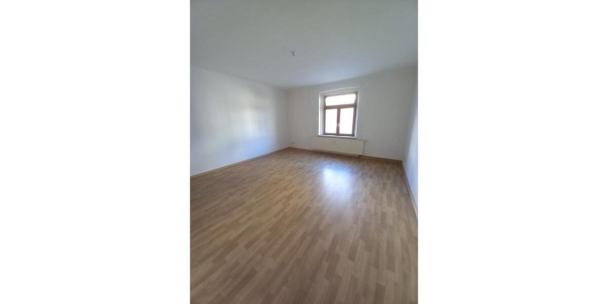 Etagenwohnung Werdau - 2 Zimmer, 60 m&sup2;, 300&euro; | Angebot:24953428