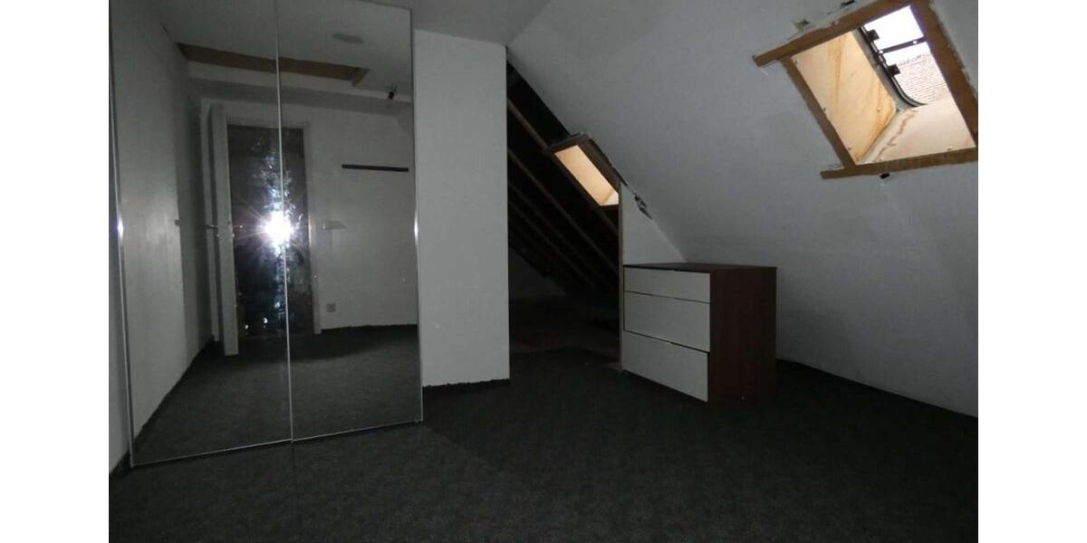 Maisonettenwohnung Zwickau - 2 Zimmer, 82 m&sup2;, 430&euro; | Angebot:20093035