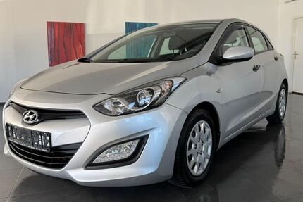 Hyundai i30 126.000 km 7.380 &euro; Zwickau 08056