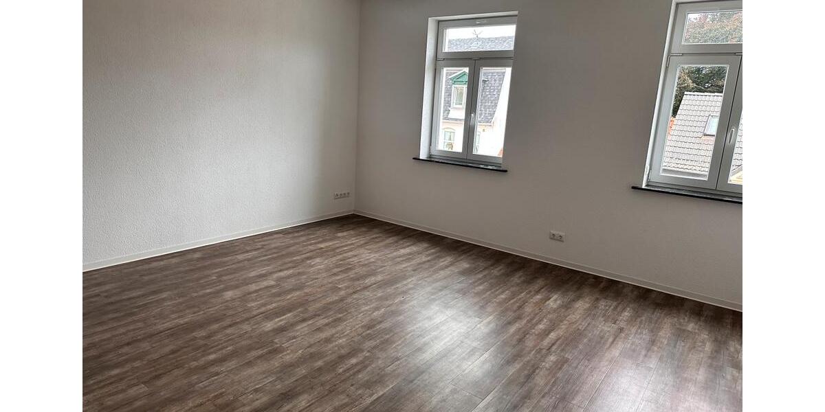 Etagenwohnung Meerane - 2 Zimmer, 89 m&sup2;, 668&euro; | Angebot:25381772