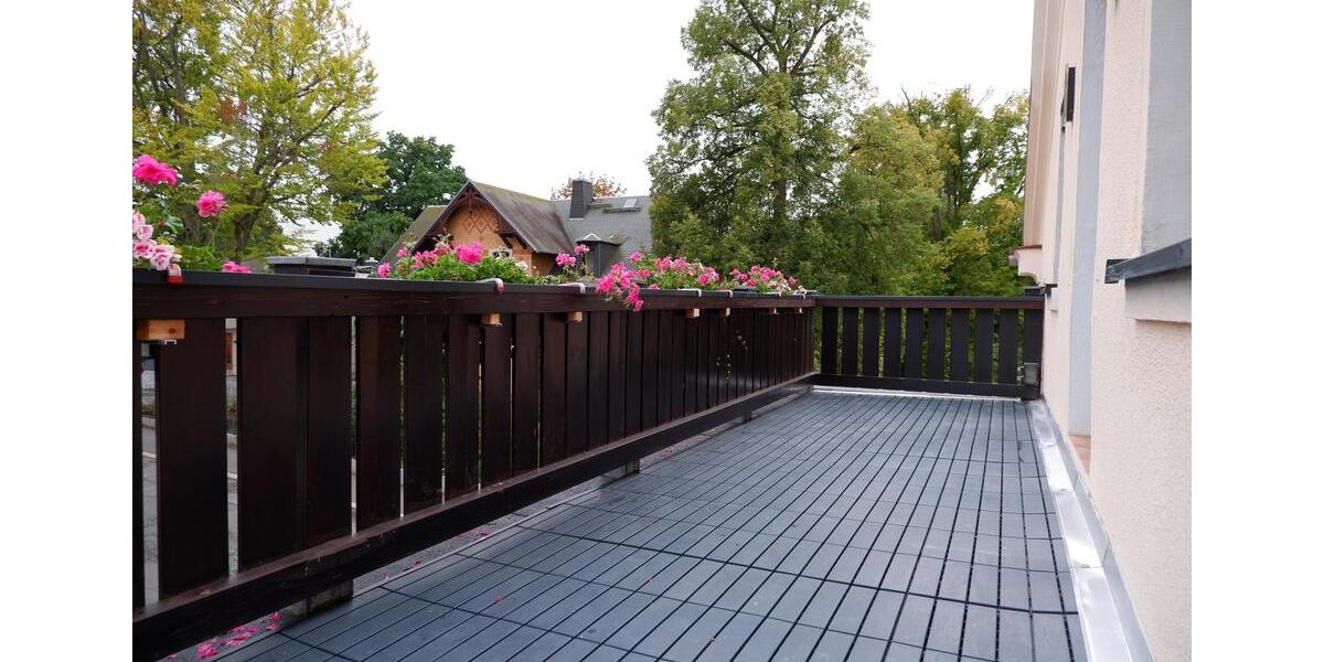 Dachgeschoßwohnung Wilkau-Haßlau Haßlau - 4 Zimmer, 105 m&sup2;, 830&euro; | Angebot:25879866