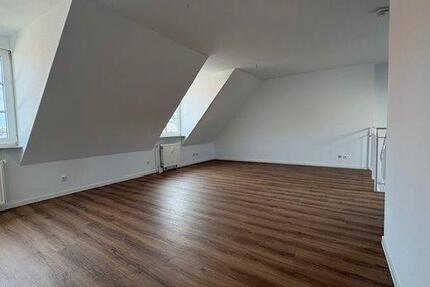 Wohnung Zwickau - 2 Zimmer, 74 m&sup2;, 485&euro; | Angebot:23318012