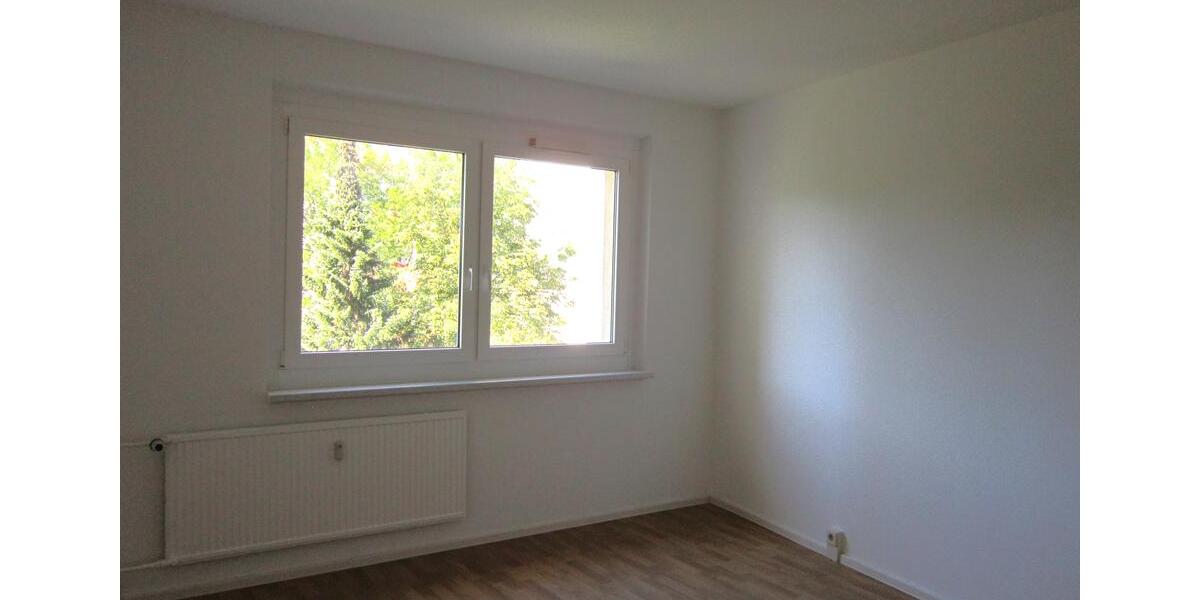 Etagenwohnung Crimmitschau - 4 Zimmer, 87 m&sup2;, 589&euro; | Angebot:19635396