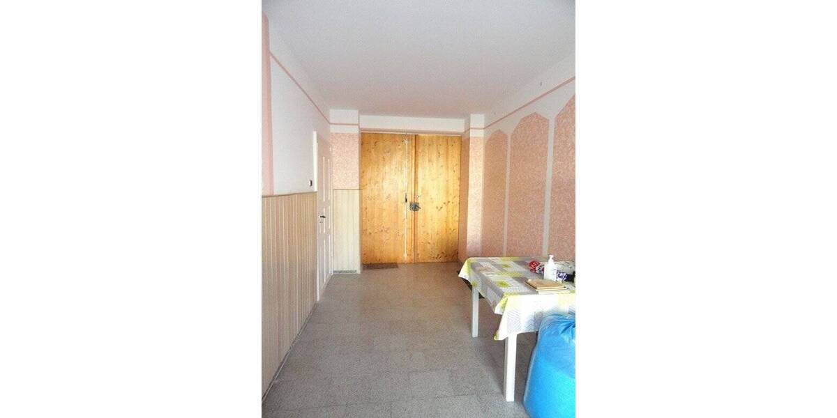 Reihenmittelhaus Treuen - 6 Zimmer, 125 m&sup2;, 135.000&euro; | Angebot:25662007