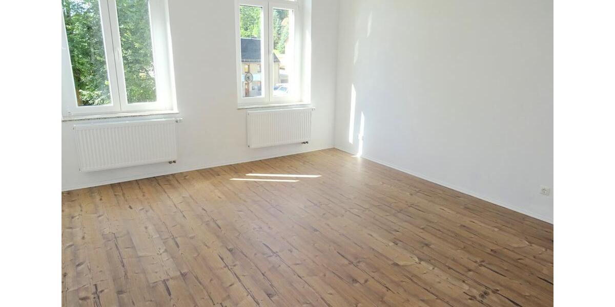 Etagenwohnung Werdau - 3 Zimmer, 90 m&sup2;, 515&euro; | Angebot:25428658