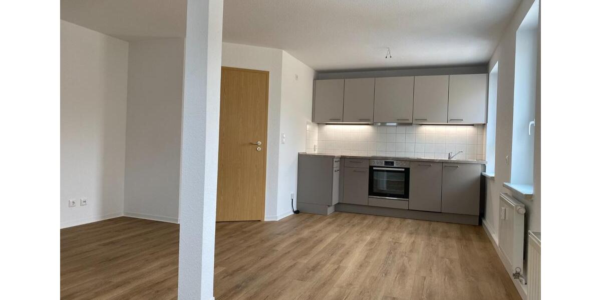 Dachgeschoßwohnung Schönheide - 2 Zimmer, 53 m&sup2;, 424&euro; | Angebot:25381771