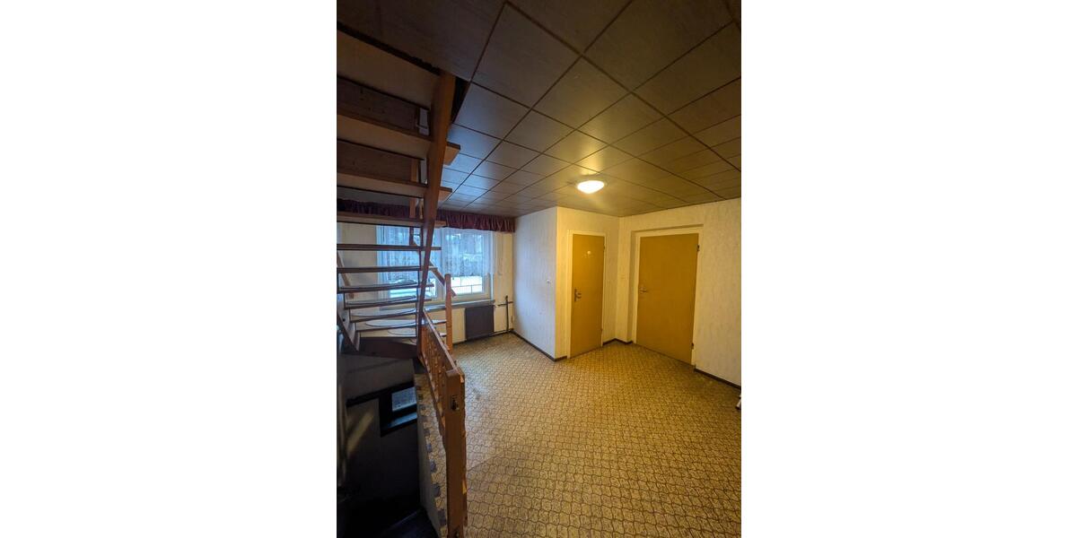 Doppelhaushälfte Hohenstein-Ernstthal Ernstthal - 3 Zimmer, 107 m&sup2;, 130.000&euro; | Angebot:25208181