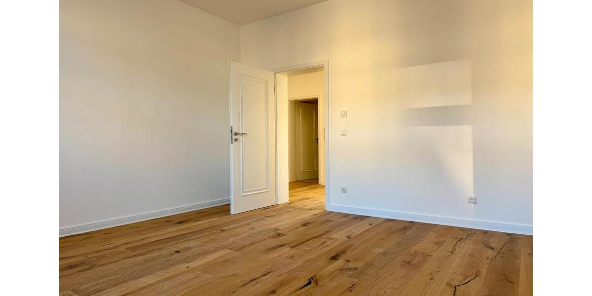 Etagenwohnung Limbach-Oberfrohna Oberfrohna - 4.5 Zimmer, 160 m&sup2;, 1.611&euro; | Angebot:25547270