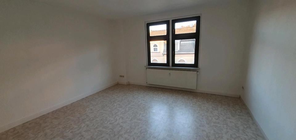 Dachgeschoßwohnung Aue-Bad Schlema Bad Schlema - 2 Zimmer, 63 m&sup2;, 520&euro; | Angebot:25830286