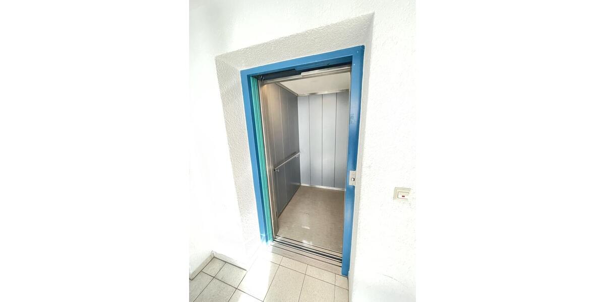 Etagenwohnung Zwickau Cainsdorf - 1 Zimmer, 31 m&sup2;, 220&euro; | Angebot:26164306