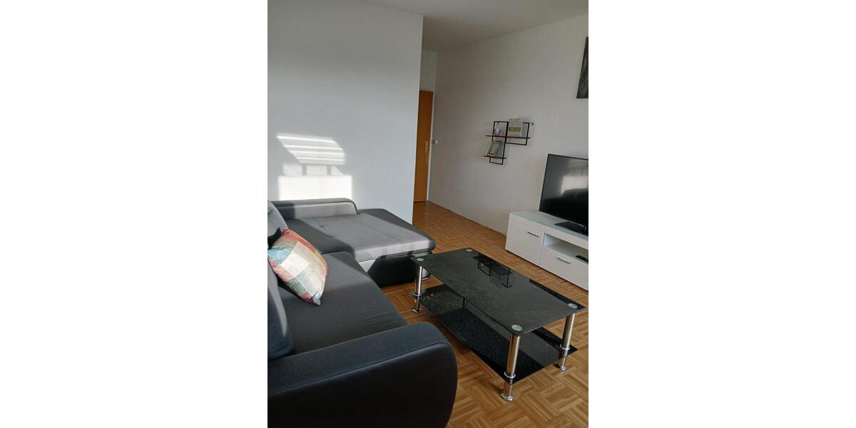 Etagenwohnung Reichenbach im Vogtland - 2 Zimmer, 42 m&sup2;, 350&euro; | Angebot:25820825