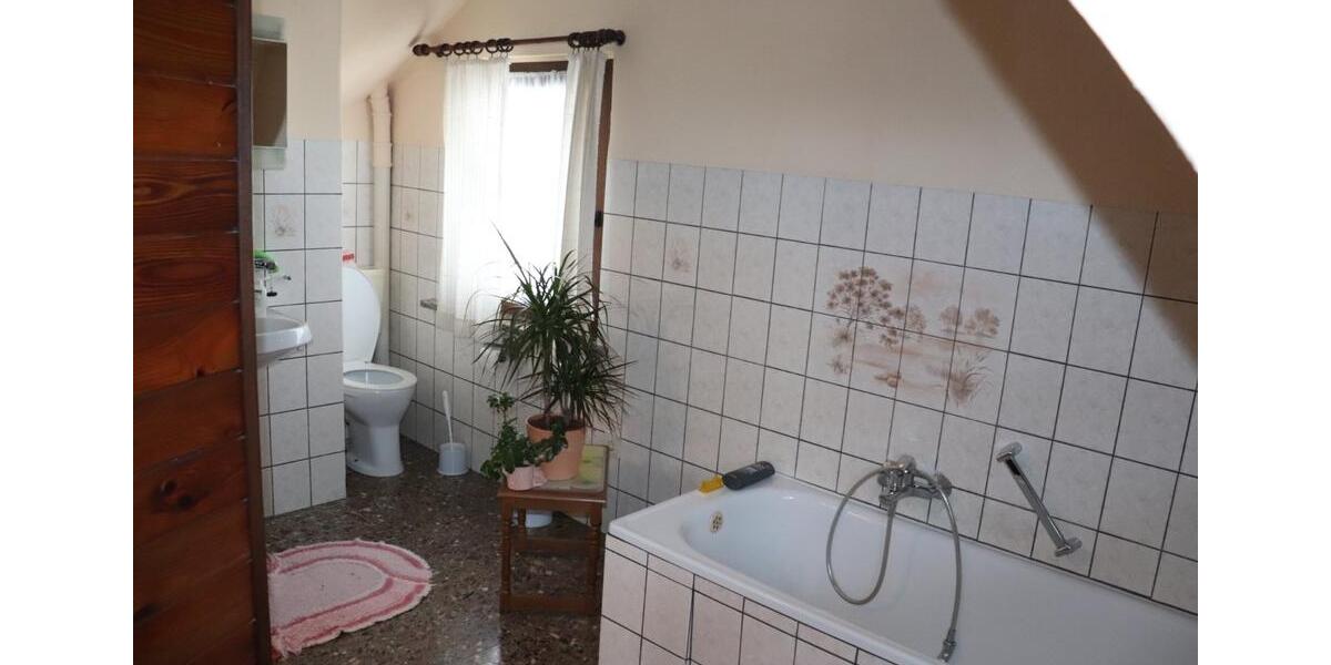 Einfamilienhaus Glauchau - 3 Zimmer, 100 m&sup2;, 159.000&euro; | Angebot:25872621