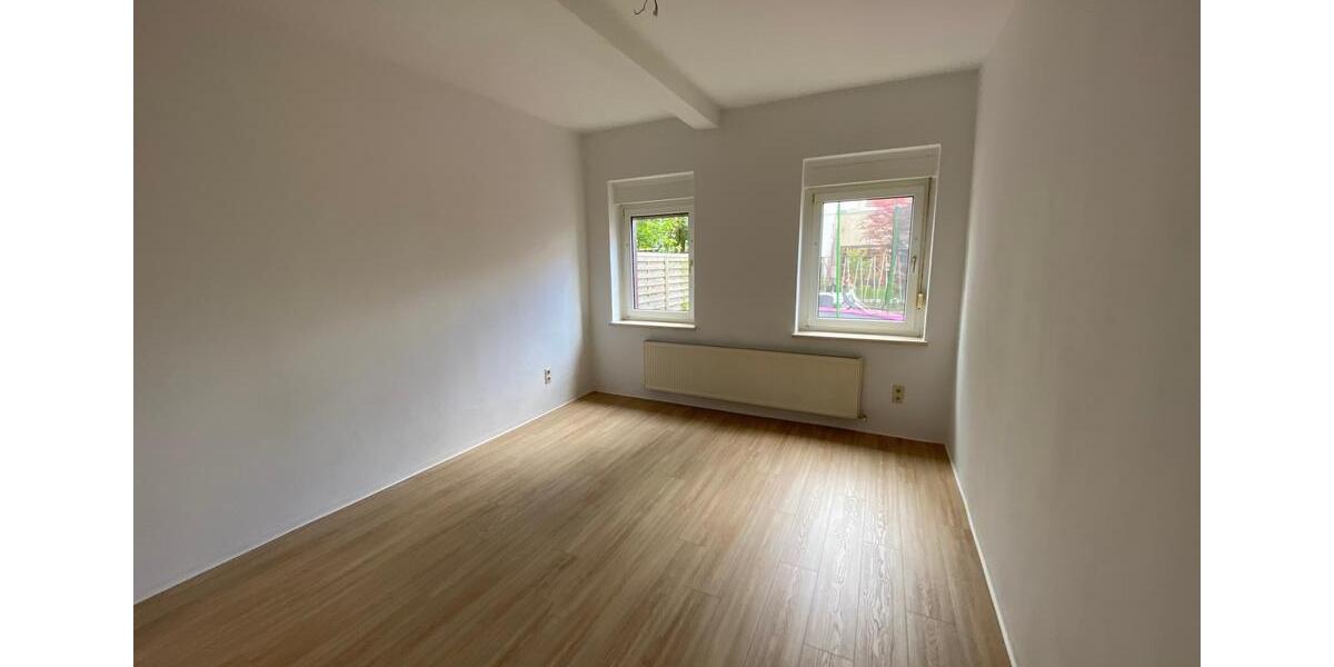 Etagenwohnung Greiz - 3 Zimmer, 86 m&sup2;, 430&euro; | Angebot:25550351