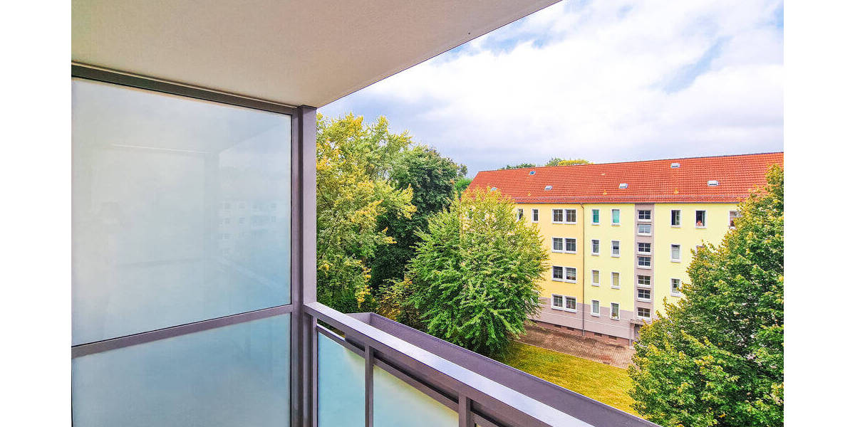 Etagenwohnung Zwickau Eckersbach - 2 Zimmer, 48 m&sup2;, 360&euro; | Angebot:25668557