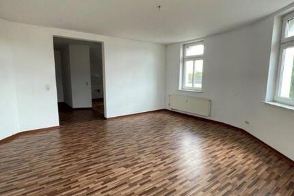 Wohnung Glauchau - 3 Zimmer, 78 m&sup2;, 428&euro; | Angebot:24746842