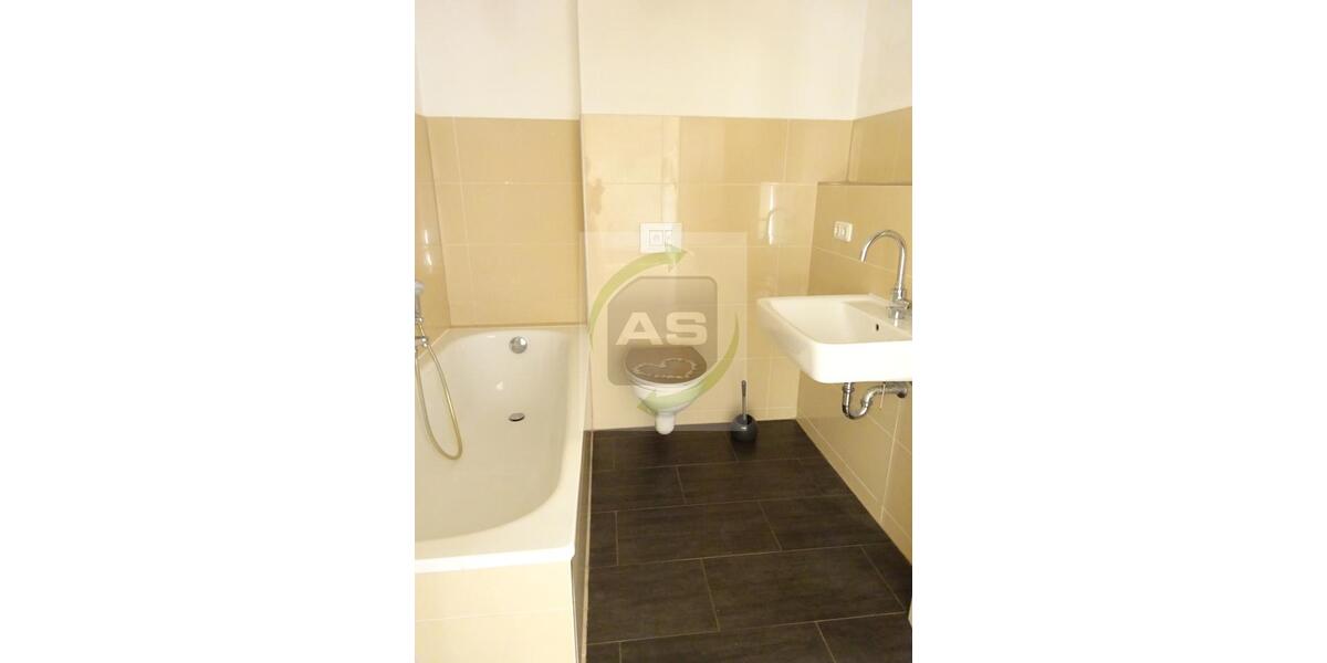 Dachgeschoßwohnung Zwickau Zwickau-Nord - 3 Zimmer, 71 m&sup2;, 365&euro; | Angebot:22591343