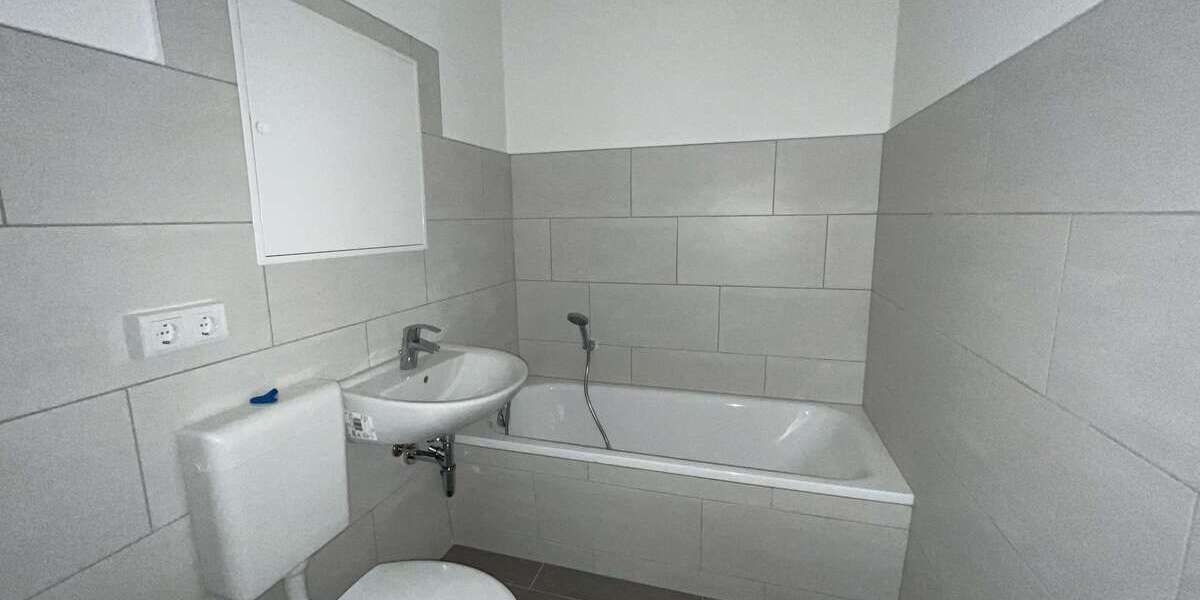 Etagenwohnung Zwickau Neuplanitz - 1 Zimmer, 32 m&sup2;, 240&euro; | Angebot:22874803