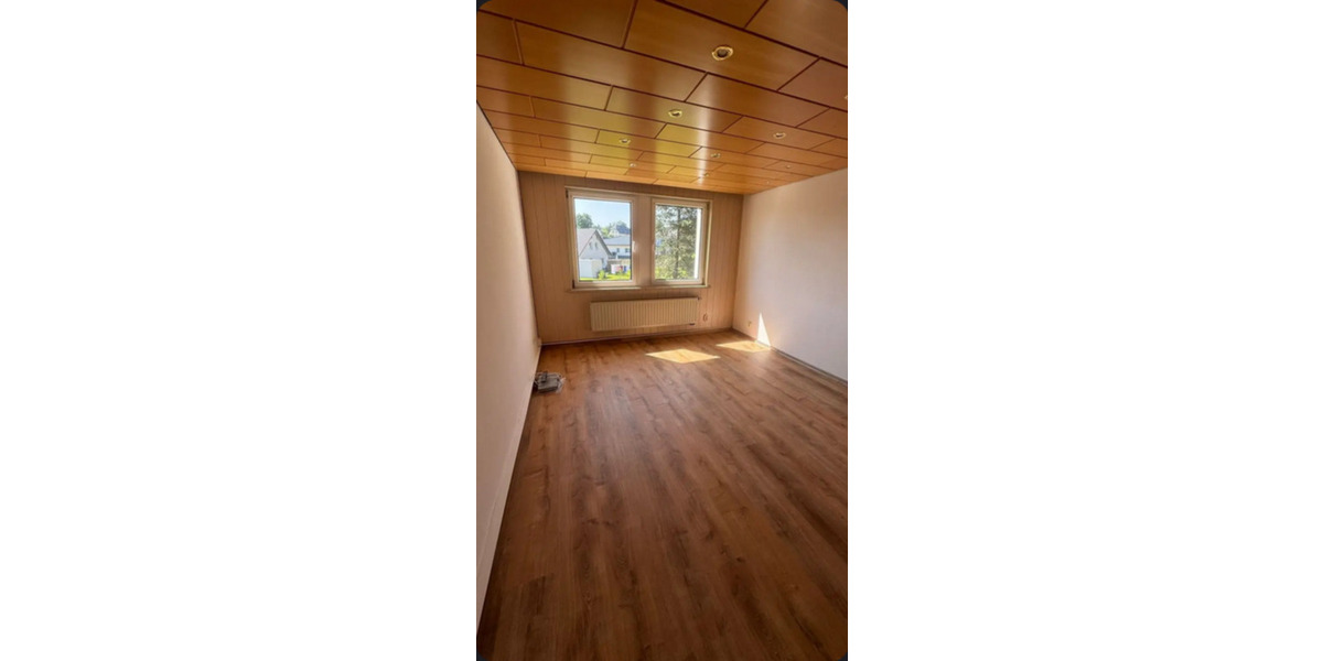 Etagenwohnung Rodewisch - 2 Zimmer, 46 m&sup2;, 260&euro; | Angebot:23091048