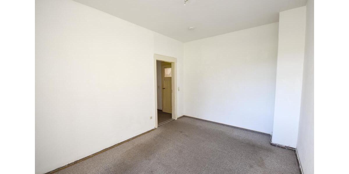 Etagenwohnung Zwickau Zwickau-Nord - 4 Zimmer, 103 m&sup2;, 300&euro; | Angebot:26578494