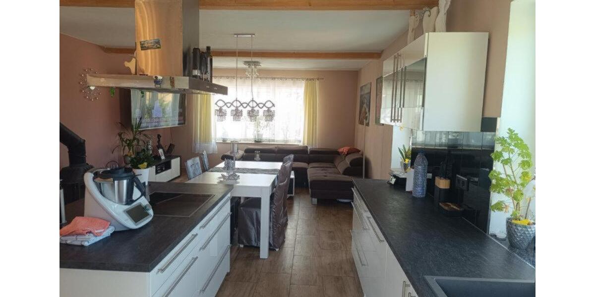 Einfamilienhaus St. Egidien - 7 Zimmer, 225 m&sup2;, 555.555&euro; | Angebot:25945835