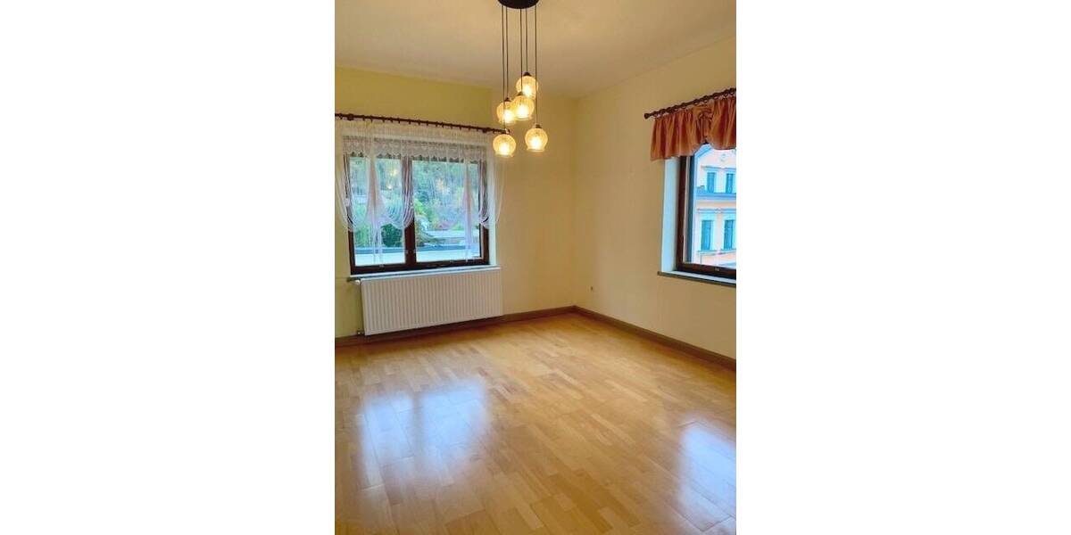 Doppelhaushälfte Reichenbach - 6 Zimmer, 165 m&sup2;, 98.000&euro; | Angebot:25662099