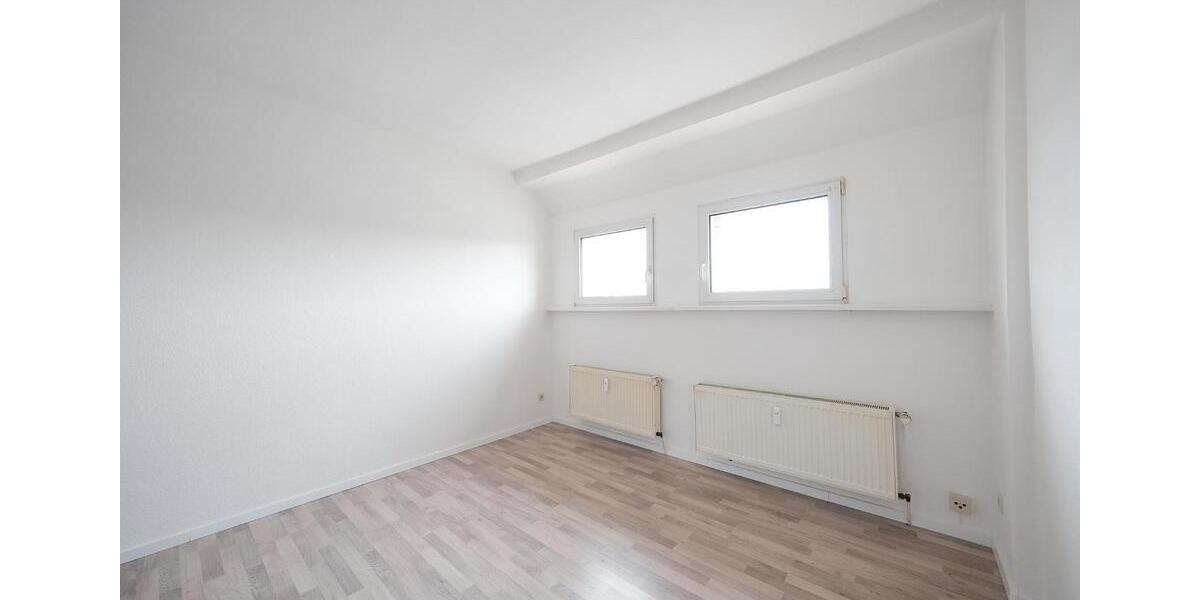 Dachgeschoßwohnung Zwickau Zwickau-Nord - 2 Zimmer, 52 m&sup2;, 285&euro; | Angebot:25790181