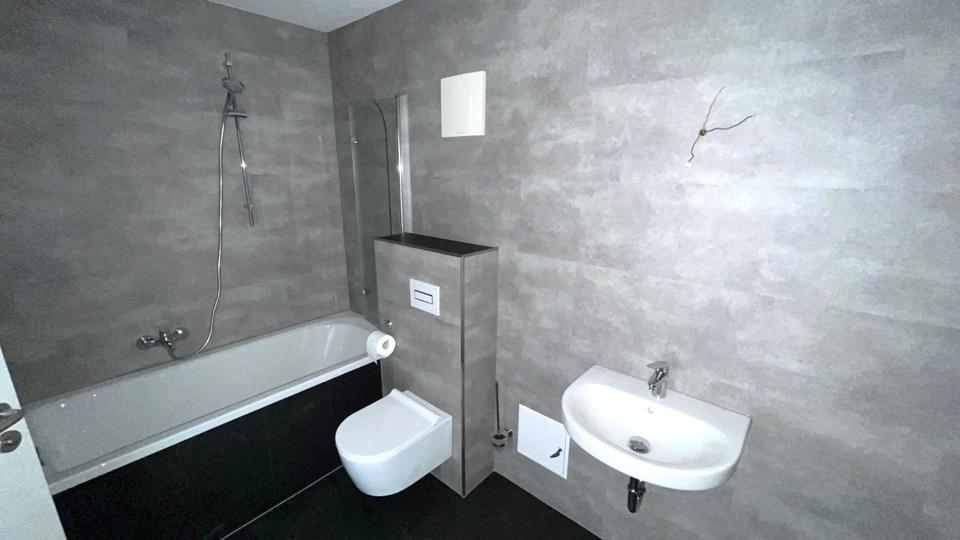 Dachgeschoßwohnung Reichenbach im Vogtland - 3 Zimmer, 77 m&sup2;, 464&euro; | Angebot:25056006