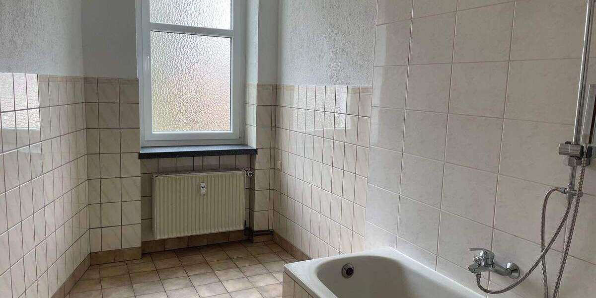 Etagenwohnung Aue - 4 Zimmer, 95 m&sup2;, 414&euro; | Angebot:25774756