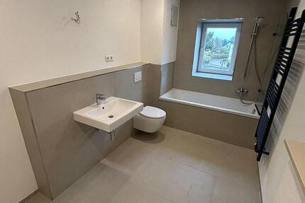 Wohnung Meerane - 3 Zimmer, 84 m&sup2;, 600&euro; | Angebot:26664457